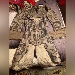 Damsel in this Dress Peacock Tailed Pirate Corset 28” with size small sleeves